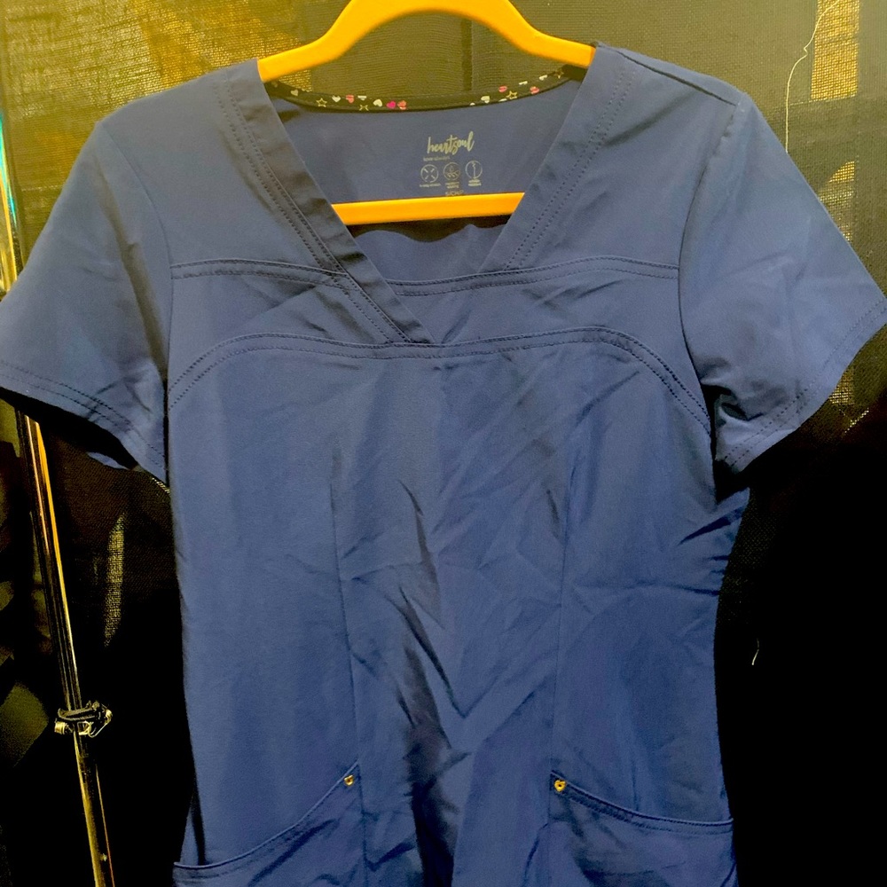 Heart soul Cobalt Blue Scrub Scrubs Top Small NWT New with Tags ๐ท - Picture 3 of 7